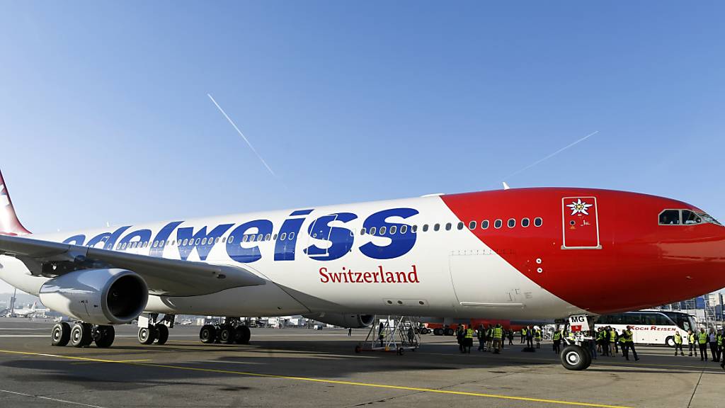 Die Fluggesellschaft Edelweiss bringt nächste Woche über 600 in Südamerika gestrandete Schweizer Touristen nach Hause. (Archivbild)