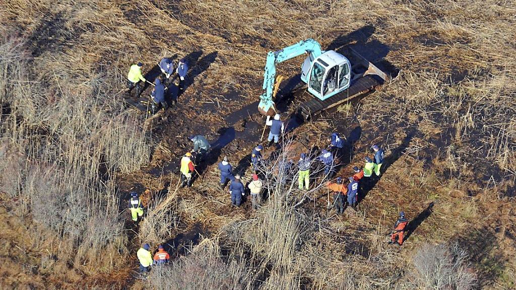 Mehr als zehn Jahre nach dem grausigen Fund von insgesamt elf Leichen auf der New Yorker Insel Long Island ist ein Verdächtiger festgenommen und angeklagt worden. Im Bild eine Suchaktion im Jahr 2011. (Archivbild)
