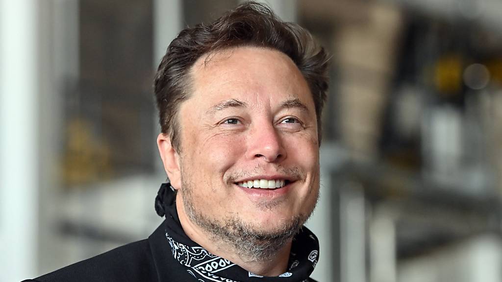ARCHIV - Nach seinem überraschenden Einstieg bei Twitter zieht Tech-Milliardär Elon Musk doch nicht in den Verwaltungsrat des Konzerns ein. Seine Ernennung hätte offiziell am 9. April in Kraft treten sollen. Foto: Patrick Pleul/dpa-Zentralbild/dpa