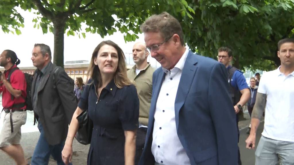 Demonstrierende stören Sommeranlass von Albert Rösti in Luzern