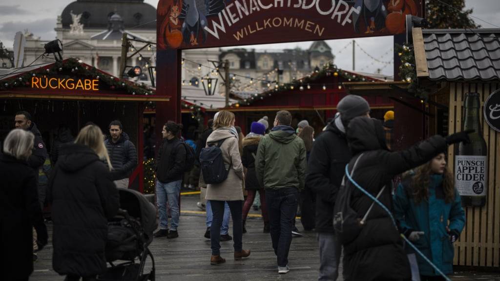 Der AL wird der Sechseläutenplatz in Zürich zu oft von kommerziellen Veranstaltern genutzt. Ihre Forderung, stattdessen mehr politische Kundgebungen zuzulassen, scheiterte aber im Parlament. (Archivbild)