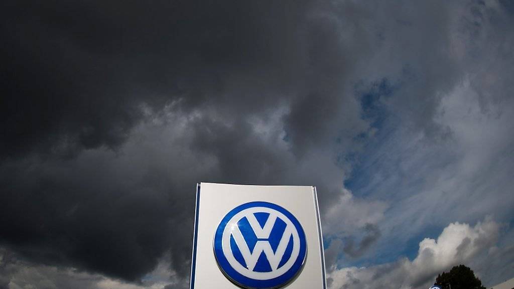 Da kommt etwas auf VW zu: Laut Insidern sollen die Kosten zur Beilegung des Streits um den Abgas-Skandal höher ausfallen. (Archivbild)