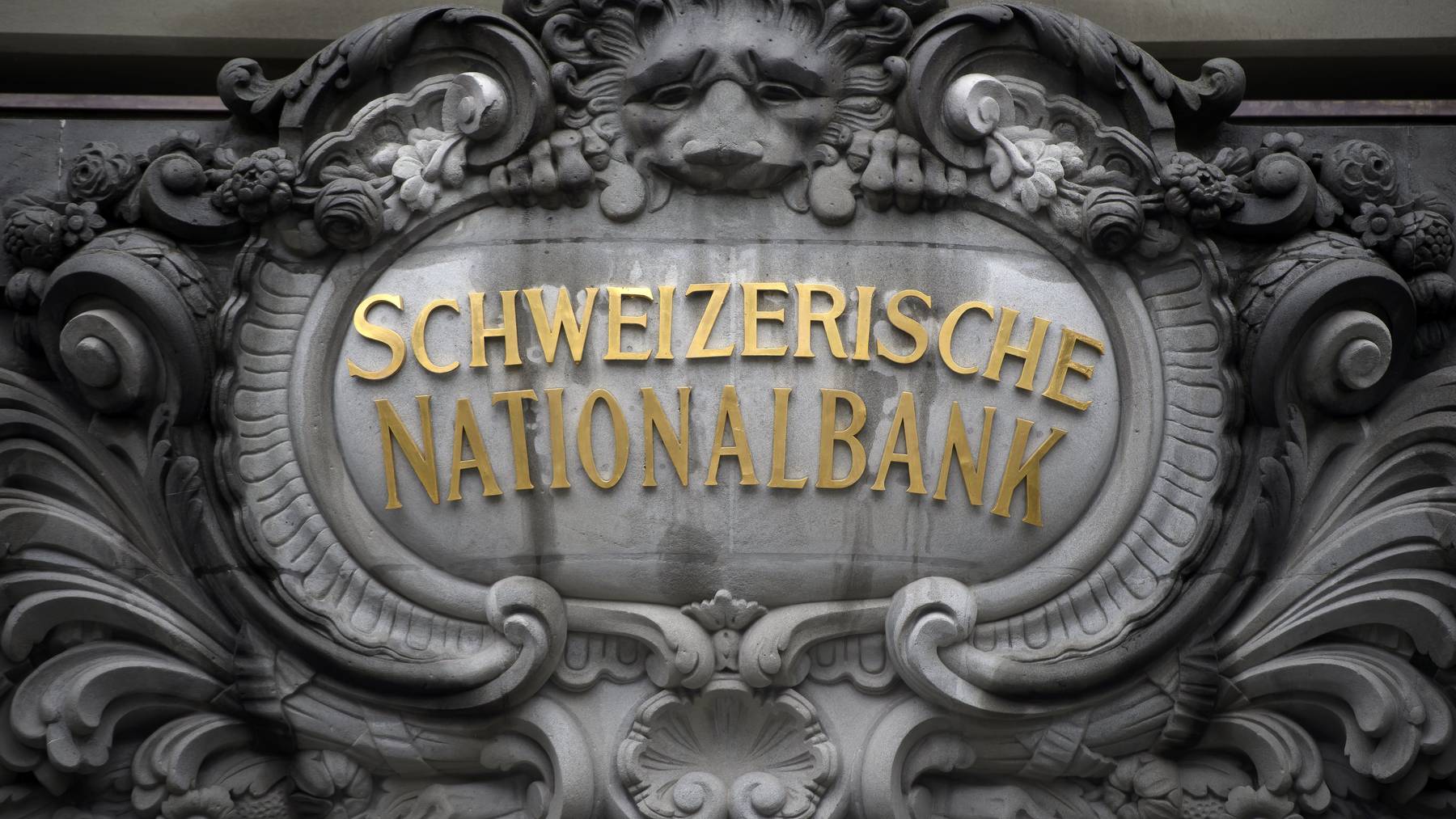 In der Debatte über Nachhaltigkeit rückt zusehends die Anlagestrategie der Schweizerischen Nationalbank in den Fokus.