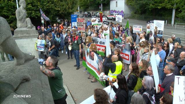 Tierschützer-Demo an der Scientifica