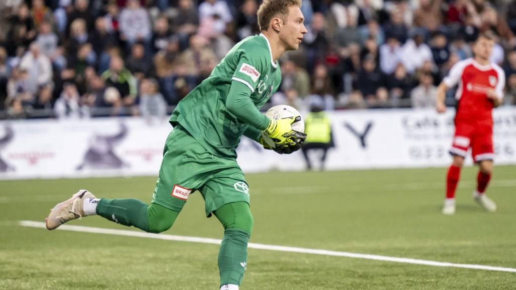 Goalie Marvin Hübel muss nach 400 Minuten wieder einmal hinter sich greifen, gewinnt mit dem FC Aarau aber auch das zehnte Pflichtspiel der Saison
