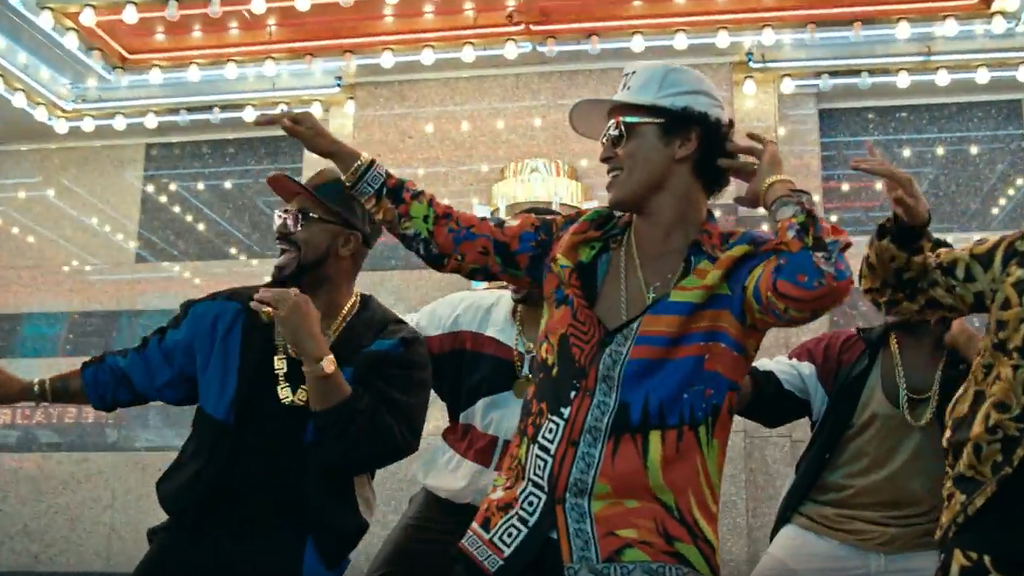 Bruno Mars tanzt zum neuen Hit