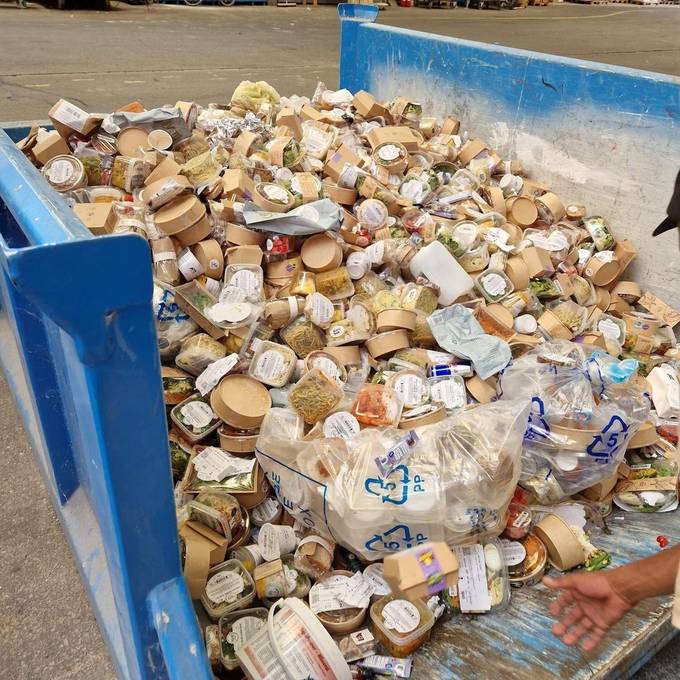 Tonnenweise Produkte von Zürcher Essenslieferant landen im Abfall