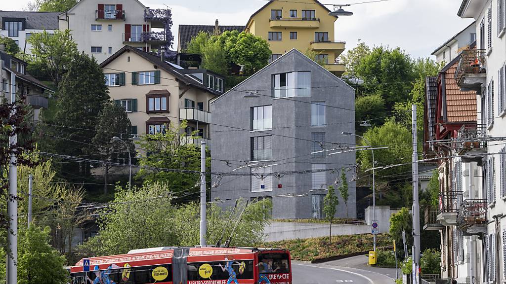 Das Steghof-Quartier in Luzern: Auf Quartierstrassen ist Tempo 30 akzeptiert, auf Durchgangsstrassen aber umstritten. (Archivbild)