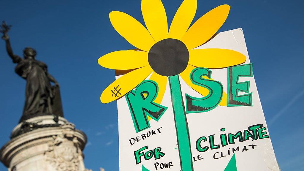 Marche pour le climat: Zehntausende gehen in Frankreich zum Klimaschutz auf die Strasse - wie hier in Paris.