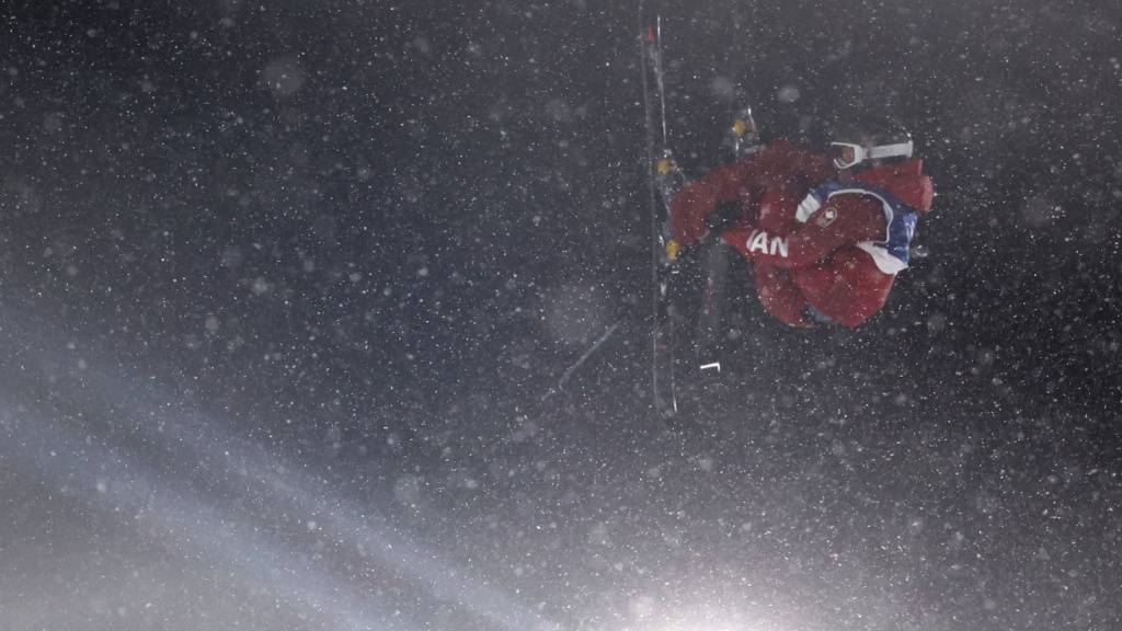 Die Kanadierin Megan Oldham trotzt dem Schnee in Livigno