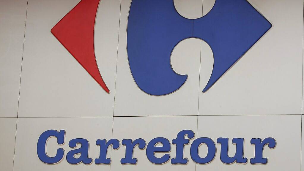 Frankreichs Finanzminister Bruno Le Maire lehnt eine Übernahme des heimischen Handelsriesen Carrefour durch den kanadischen Konzern Alimentation Couche-Tard ab. (Archivbild)