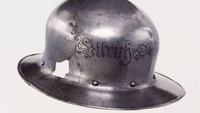 Zwinglis Helm im historischen Museum Luzern