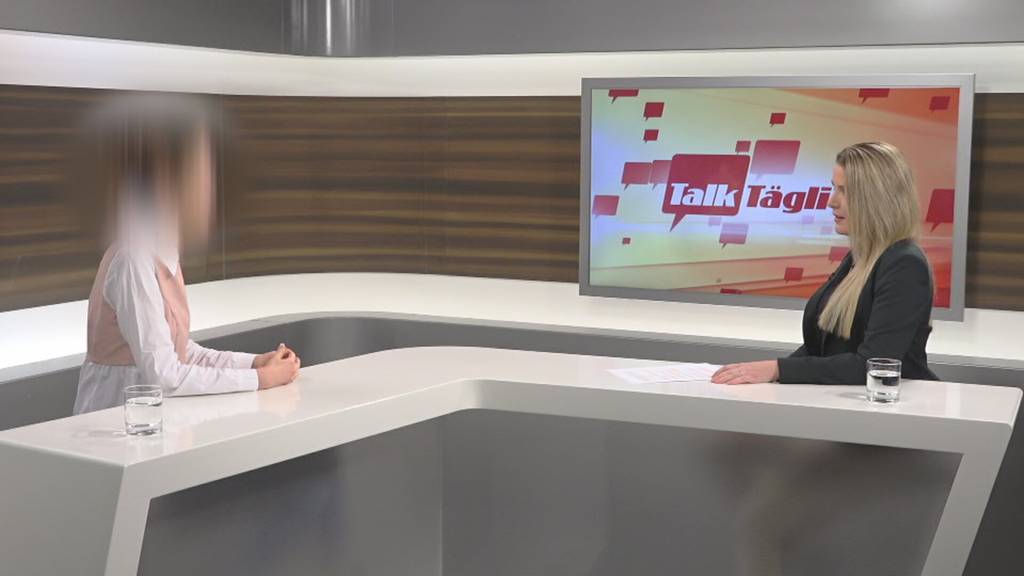 «Lady Juna» spricht über den angeblichen Swinger-Knatsch in Studen und über ihren Alltag als Domina