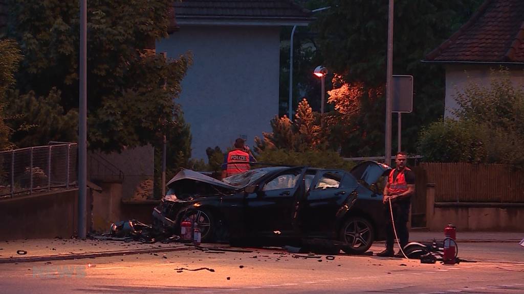 Unfall in Olten: Junglenker aus brennendem Auto gerettet