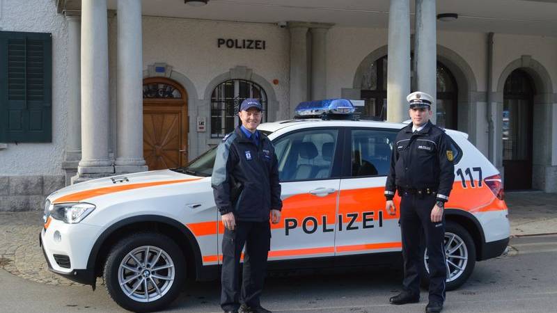 Tobias Kalmbach (rechts) in seiner deutschen Uniform neben einem der Appenzeller Kollegen.