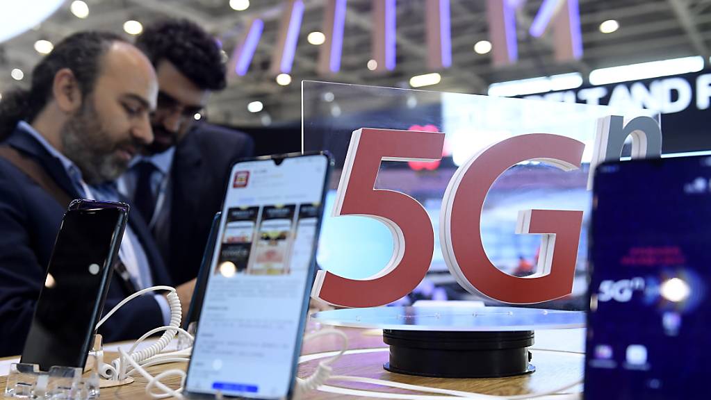 Neuer Mobilfunkstandard: Swisscom und Sunrise wetteifern seit Monaten, wer beim Ausbau des 5G-Netzes schneller vorankommt.