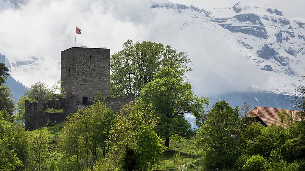 Wahrzeichen von Frutigen: Die Tellenburg. (Archivbild)