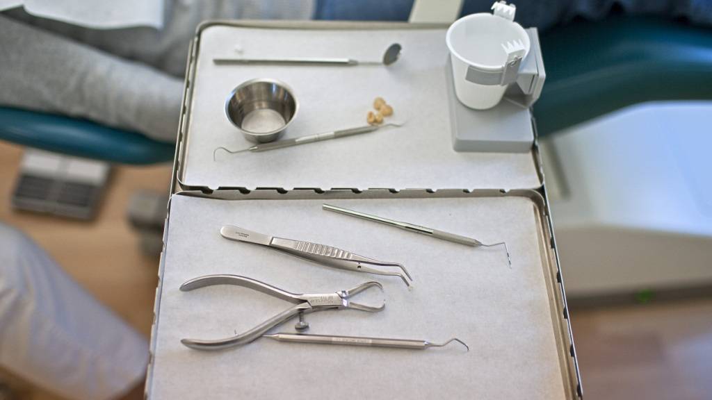 Ein Zahnarztbesuch kann ins Geld gehen. (Symbolbild)