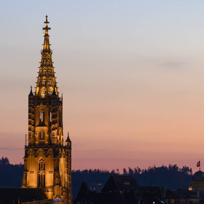Berner Münster wird aus Sicherheitsgründen wieder angeleuchtet
