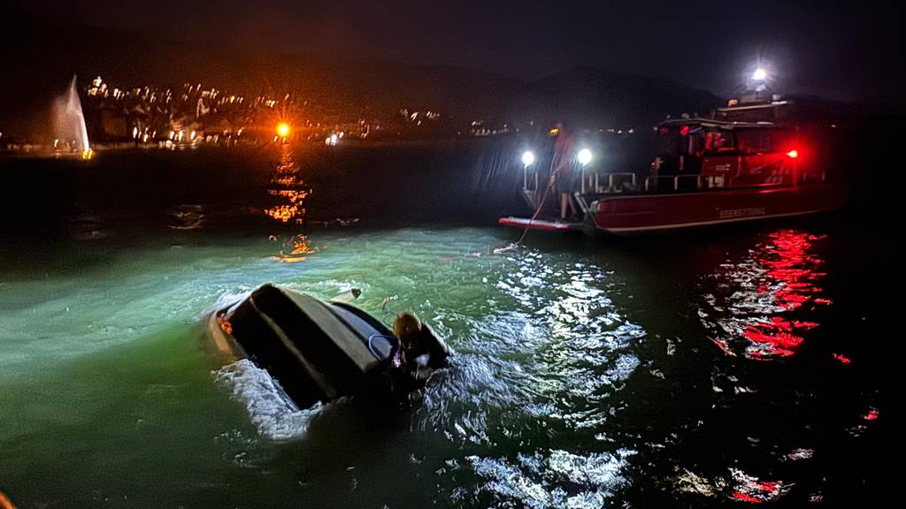 MM135_Kanton Zug_Gewitterfront zieht über den Kanton Zug_gesunkenes Boot_Katastrophenbucht_Bild 1