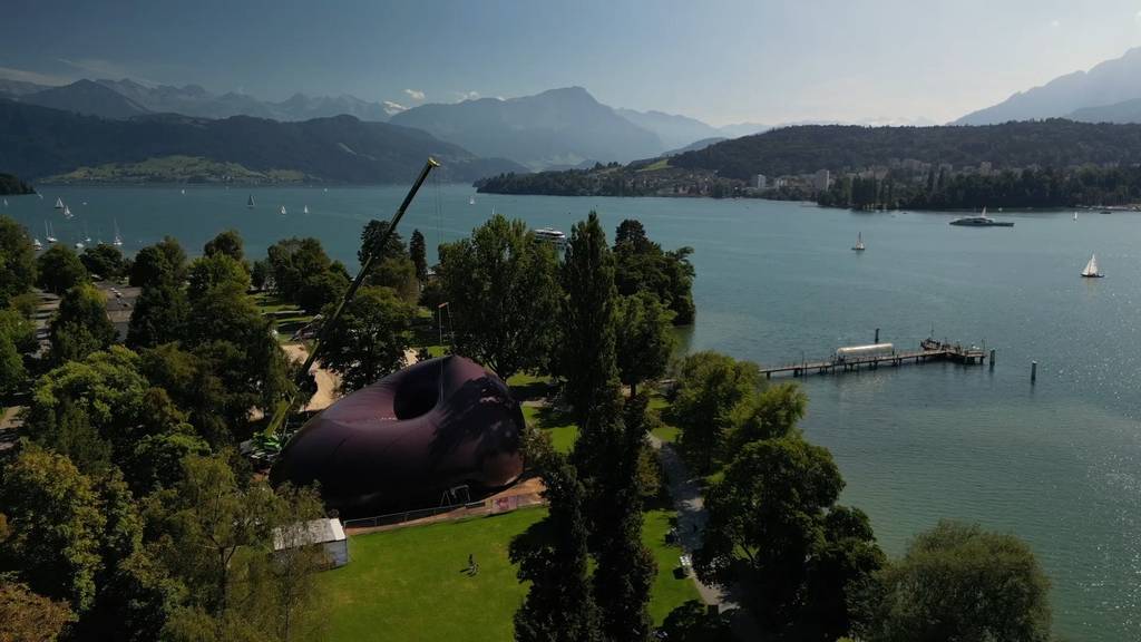 Aufblasbare Konzerthalle wird auf der Luzerner Lidowiese errichtet