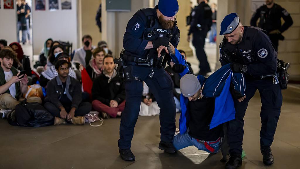 Zürich Enge Hausbesetzung an Waffenplatzstrasse dauert nur wenige