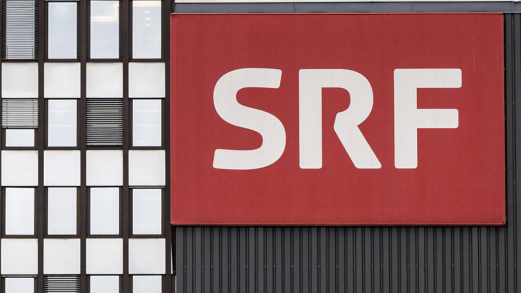 Das Schweizer Radio und Fernsehen SRF baut bis Ende 2024 rund 70 Vollzeitstellen ab. (Archivbild)