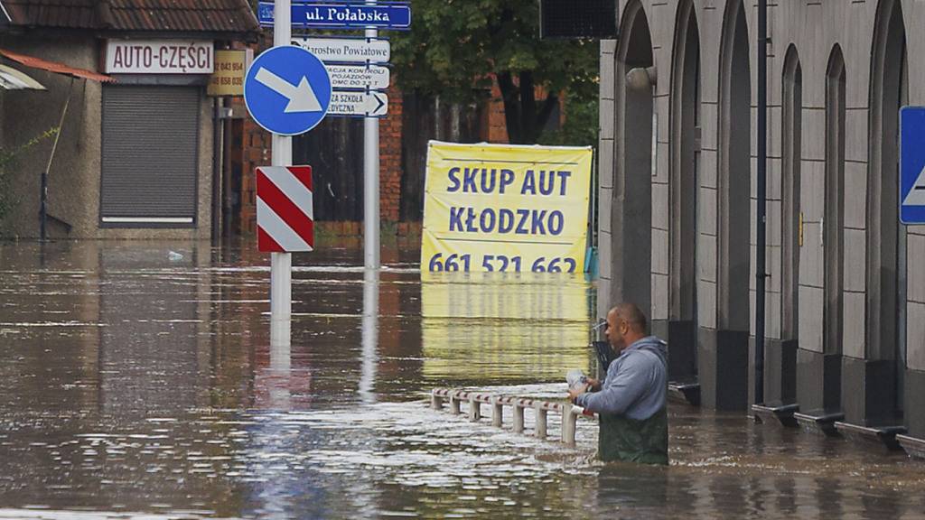 Nach Staudamm-Bruch in Polen: Wasser in Klodzko steigt