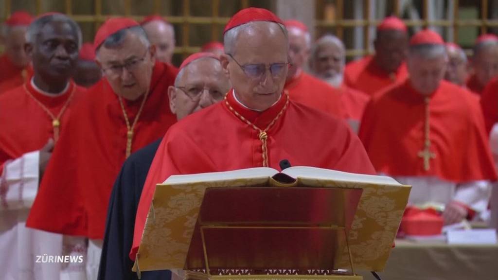 Neuer Papst Leo XIV. feiert erste Messe