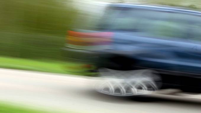 Mit 128 km/h durch die 60er-Zone