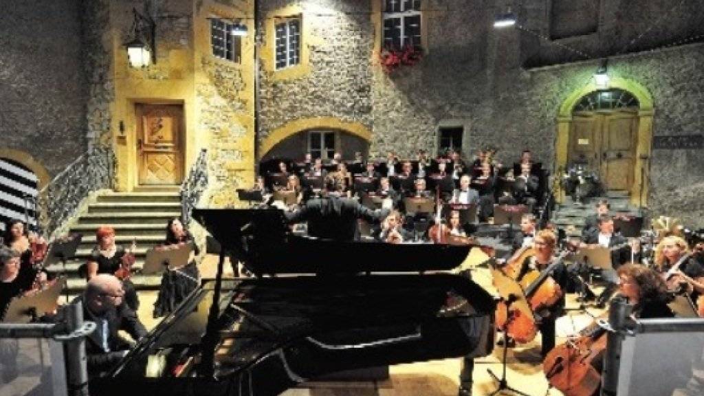 Openair-Konzert im lauschigen Schlosshof (Pressebild)