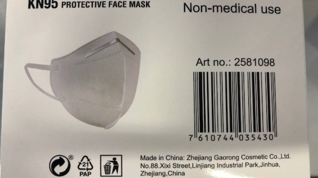 Kundinnen und Kunden sind gebeten, diese Masken nicht mehr zu verwenden.