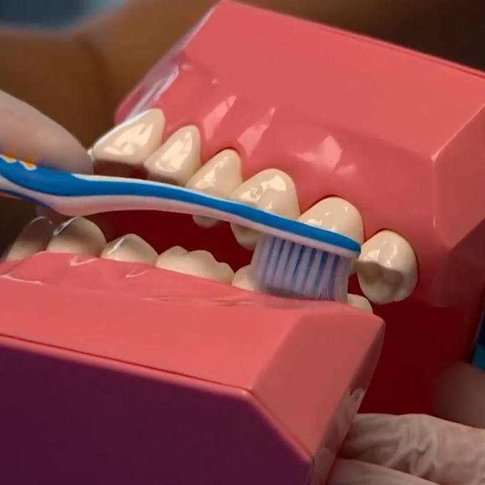 Studie zeigt: Viele überschätzen eigene Fähigkeiten beim Zähneputzen