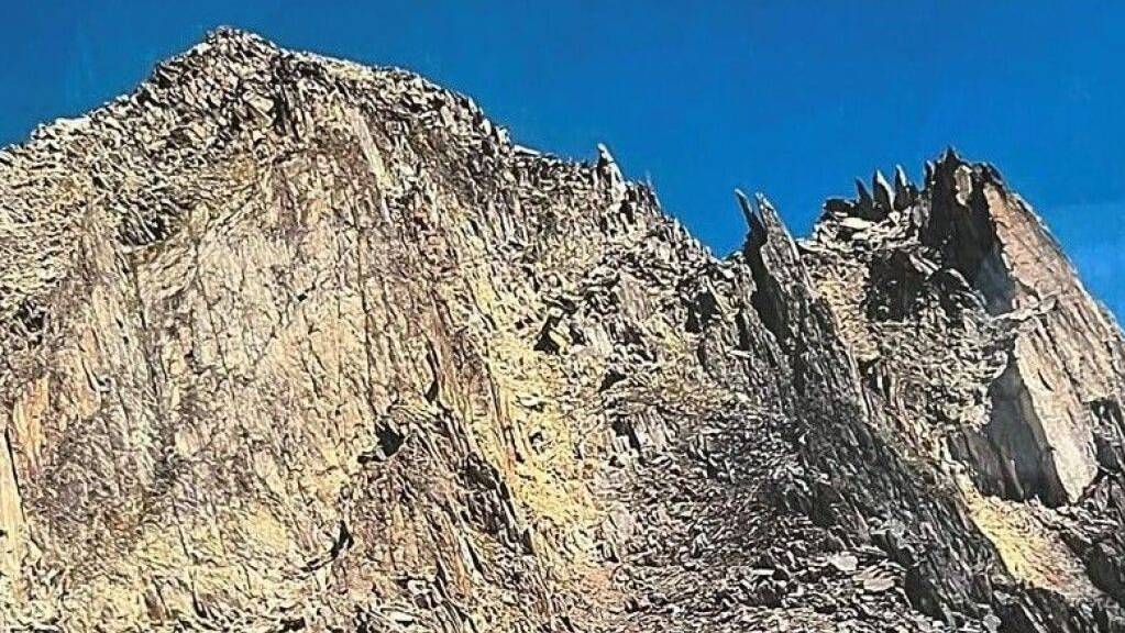 Der 3060 Meter hohe Pizzo Gallina im Gotthardmassiv an der Grenze der Kantone Tessin und Wallis weist brüchigen Fels auf.