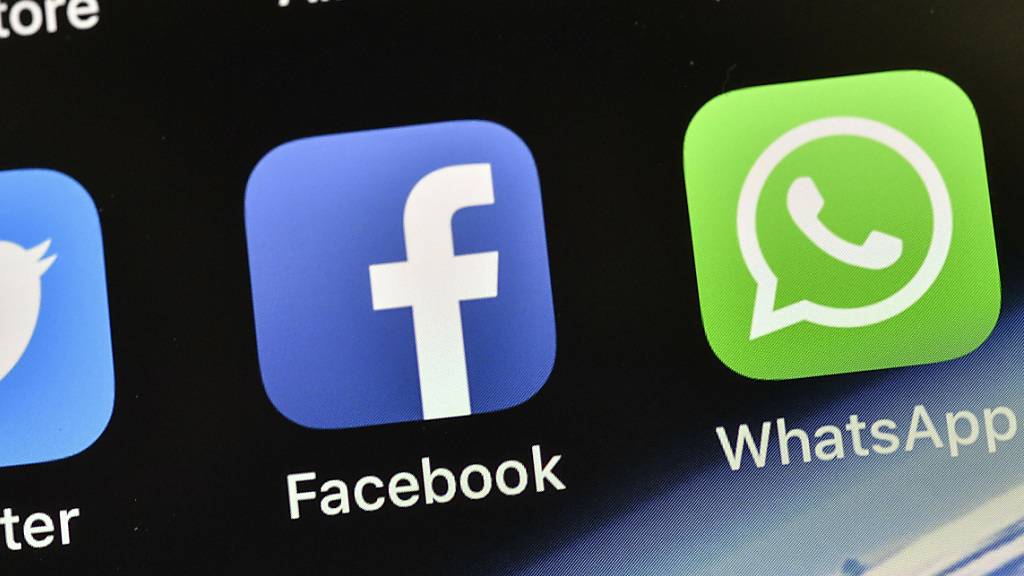 Facebook hat einen Anbieter von Überwachungssoftware verklagt, der sich über eine WhatsApp-Sicherheitslücke Zugriff auf hunderte Smartphones verschaffen wollte. (Symbolbild)