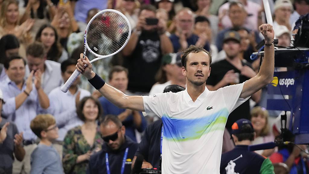 Daniil Medwedew, der russische US-Open-Sieger von 2021, freut sich über den Einzug in die 3. Runde