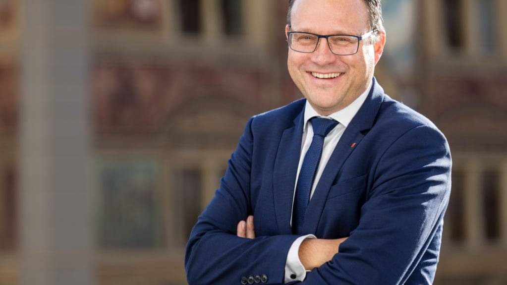 Der Schwyzer Regierungsrat Damian Meier (FDP) muss einen neuen Departementssekretär für das Departement des Innern suchen. (Archivaufnahme)