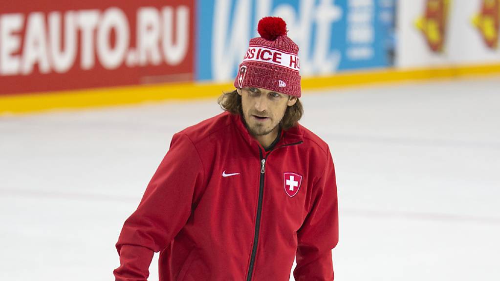 Der Schweizer Nationaltrainer Patrick Fischer kann an den Olympischen Spielen in Peking Revanche an den Deutschen nehmen.
