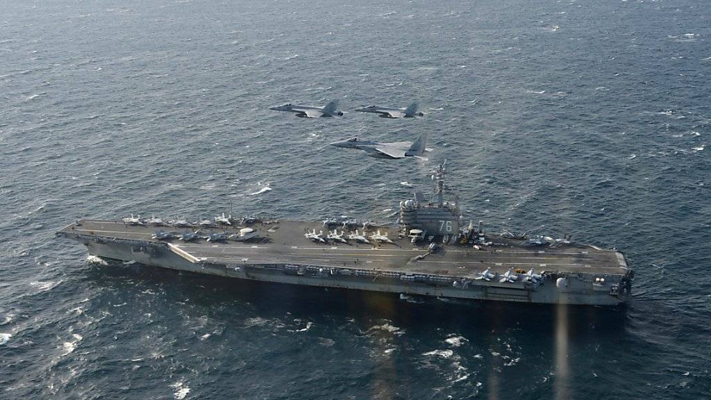 Die USA und Südkorea haben ein grosses gemeinsames Militärmanöver im Westpazifik mit drei Flugzeugträgern begonnen.