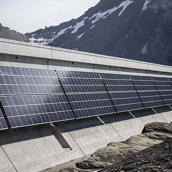 Axpo plant Solar-Grossanlage bei Ilanz