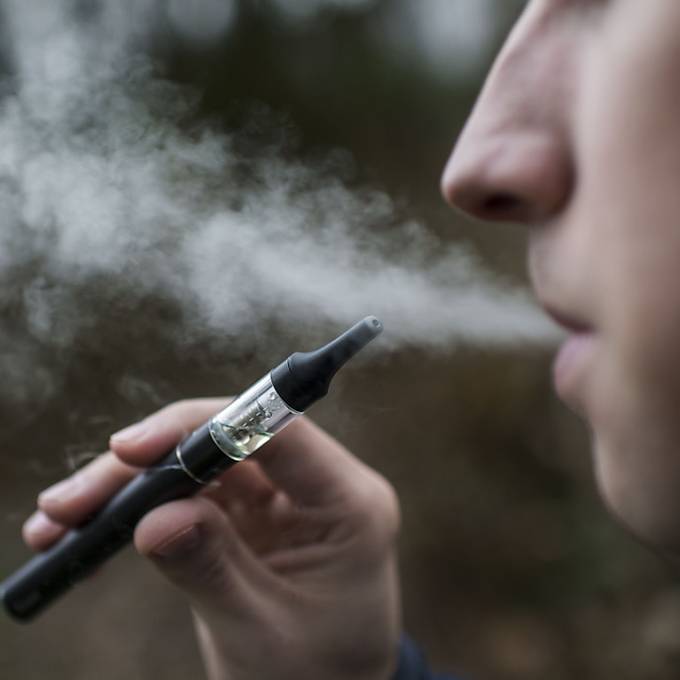 Mehr E-Zigis und Snus: Nikotinkonsum bei Jugendlichen nimmt zu