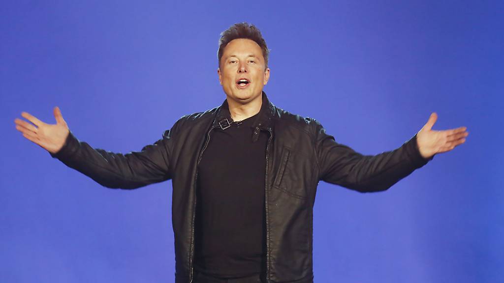 Tesla-Chef Elon Musk startet Übernahmeversuch bei Twitter