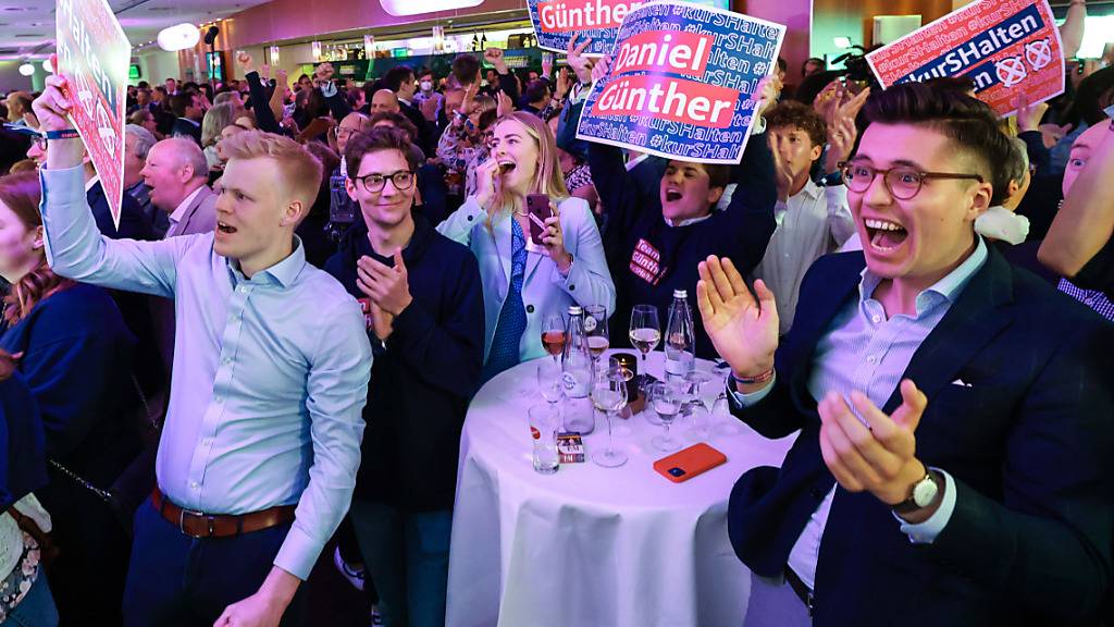 Prognose: CDU gewinnt in Schleswig-Holstein - SPD stürzt ab