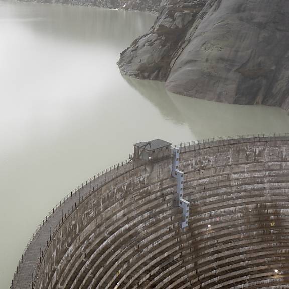 Berner Regierung ebnet Weg für mehr Wasserkraft an der Grimsel