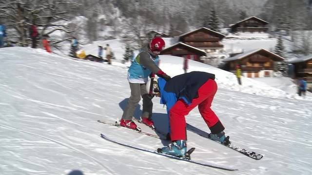 Impressionen: Flüchtlingskinder erleben Schneesport