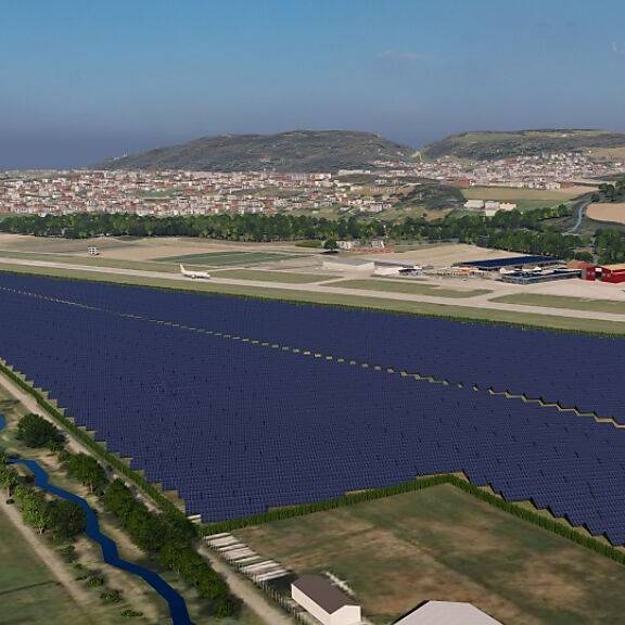 Flughafen Bern und BKW planen riesige Freiflächen-Solaranlage