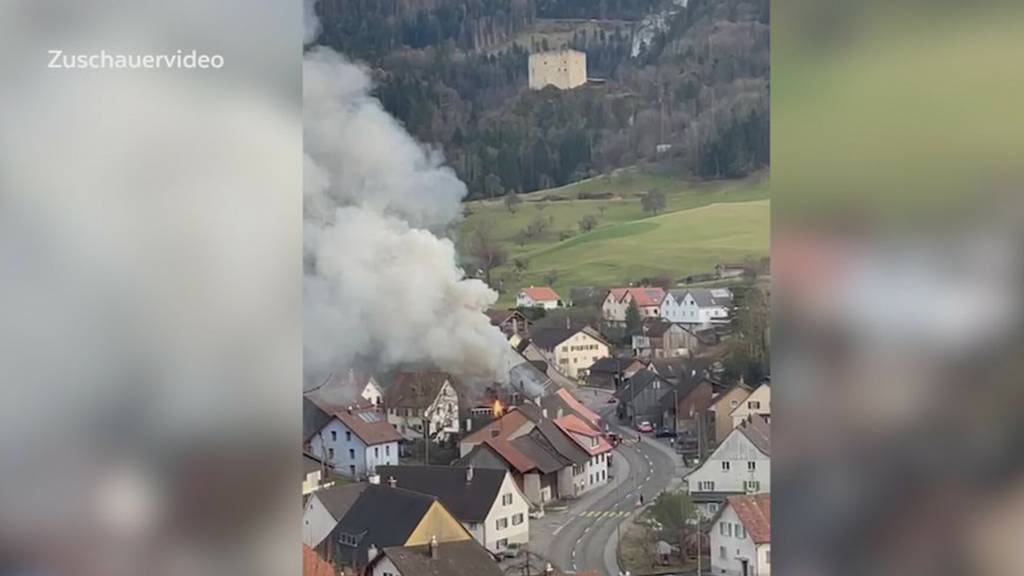 Mehrfamilienhaus in Zullwil fast komplett niedergebrannt
