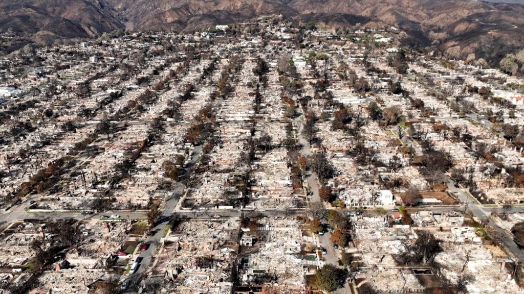 Die Zerstörungskraft der Wald- und Buschbrände vom Januar 2025 zeigt sich eindrücklich im Los-Angeles-Stadtteil Pacific Palisades. (Archivbild)