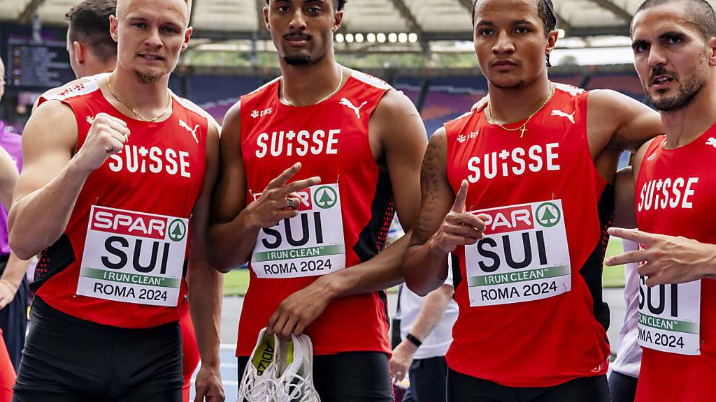 Die Schweizer 4x100 m-Staffel mit Felix Svensson, Timothé Mumenthaler, Bradley Lestrade und Pascal Mancini (von links) qualifizierte sich in Rom für den Final