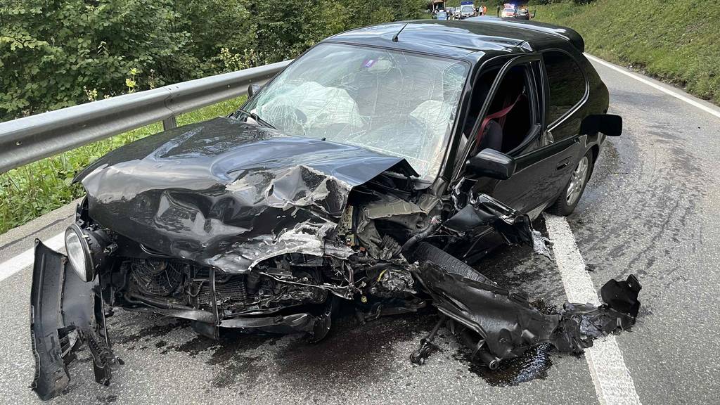 Autounfall in Ried fordert zwei Verletzte